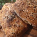 Fladenbrot mit Sesam